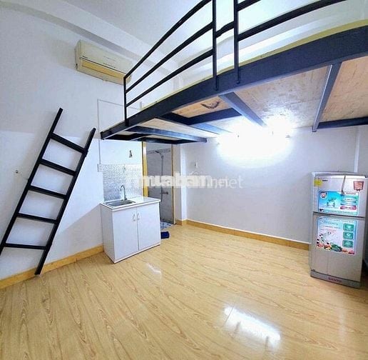 Phòng trọ ngay cầu Nguyễn Văn Cừ, có gác rộng rãi, ở 3-4 bạn, sát Q5