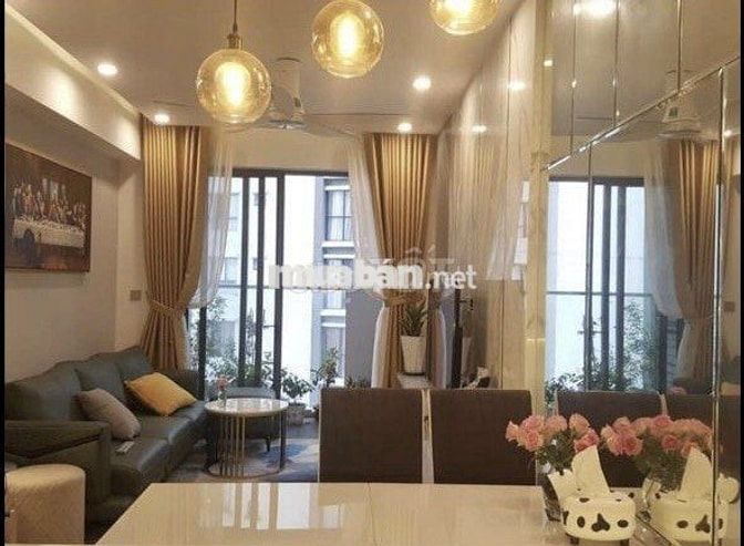 Emerald cho thuê gấp căn 2PN + 2WC, Full NT, giá 14tr, view công viên