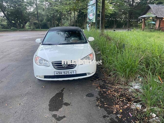 Hyundai Elantra 2011 - 6879 km