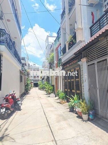 BÁN NHÀ - 2TẦNG ĐBTC - GIÁ 3.68TỶ TL  - DT. 4 X 10 - 3PN - 2WC