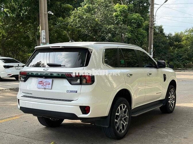Ford Everest 2022 Titanium 2.0L 4x2 AT - 70000 km