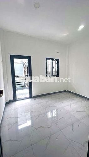 Nhà đường Tỉnh lộ 10, 30M2, 2Tầng, 2PN, Giáp Tân Phú, Giá chỉ hơn 2 tỷ