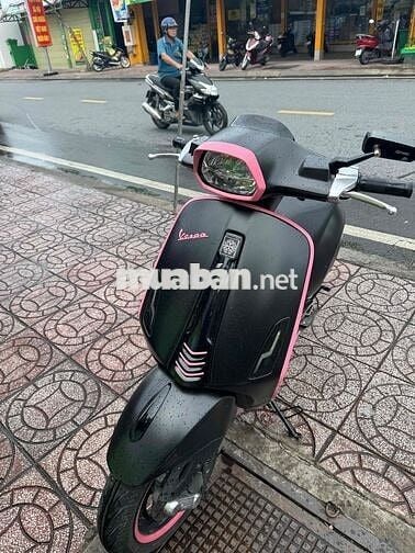vespa bán tặng biển đẹp