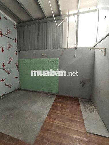 Cho thuê Kho 6 triêụ Cồn Khương lộ 20m diện tích rộng 200m2