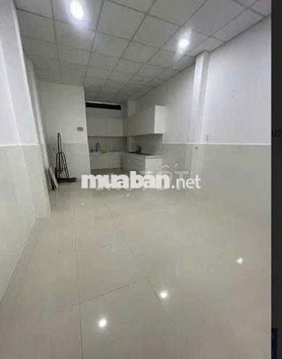 Cho Thuê Nhà Đường Thành Thái, Quận 10 ( DT 4,5x30m - KD Tự Do )