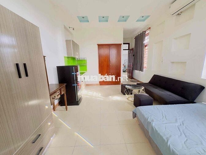 PHÒNG BAN CÔNG 30M2 - FULL NỘI THẤT SIÊU THOÁNG
