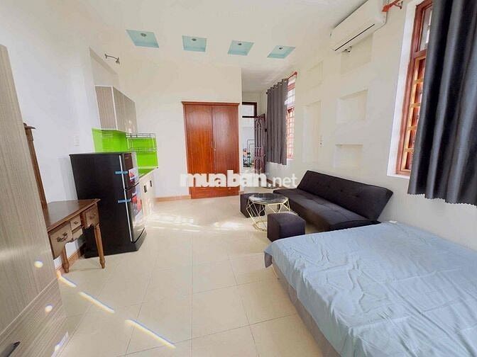 PHÒNG BAN CÔNG 30M2 - FULL NỘI THẤT SIÊU THOÁNG