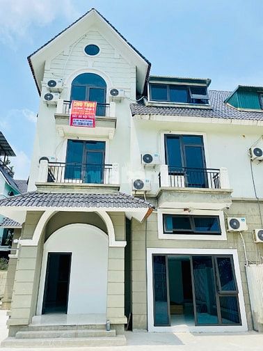 Cần cho thuê phòng trọ tại biệt thự khu C, Geleximco, Kđt Lê trọng tấn