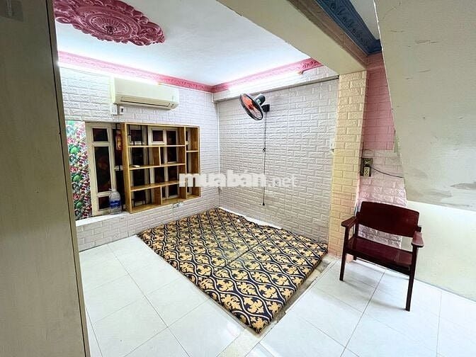 Phòng trọ sinh viên - Quận 3 -15m2 - Nhà vệ sinh riêng - Có nội thất