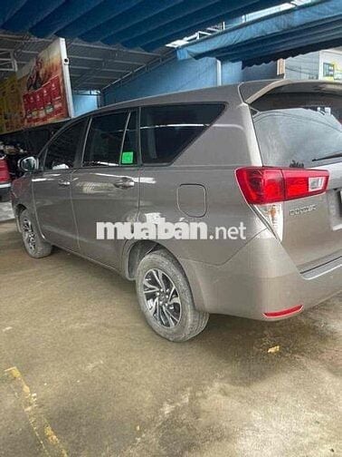 Toyota Innova 2020 E 2.0 MT - 15000 km