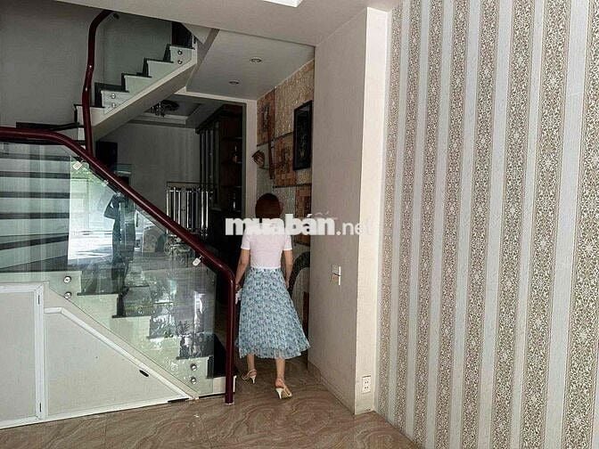 Bán nhà mới Trại Chuối siêu đẹp ô tô đỗ cửa siêu hiếm