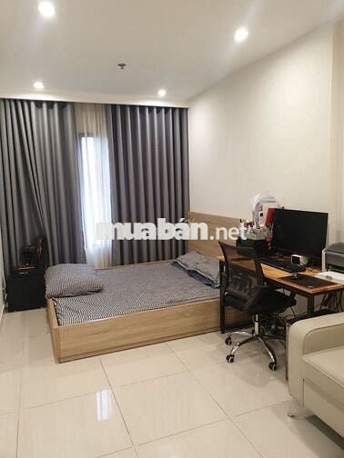 Cho thuê căn hộ Studio đồ cơ bản liền tường tại Vinhomes giá 6,5tr/th