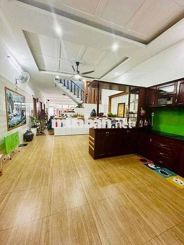 Bán nhà mặt tiền Hoàng Việt TP.VT VỊ TRÍ ĐẸP NHÀ XÂY 3Tầng kiên cố