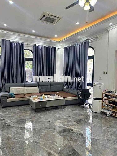 Bán nhà 4 tầng biệt thự vinhome đẳng cấp khu vực khan hiếm