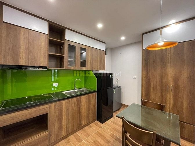 Bán nhà 7 tầng phố Võng Thị, 85m2, có thang máy, ô tô ra vào, lô góc
