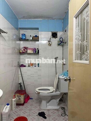 Bán nhà mặt đường 30m hai mặt ngõ ba tầng cực đẹp