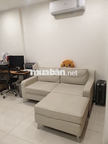 Cho thuê căn hộ Studio đồ cơ bản liền tường tại Vinhomes giá 6,5tr/th