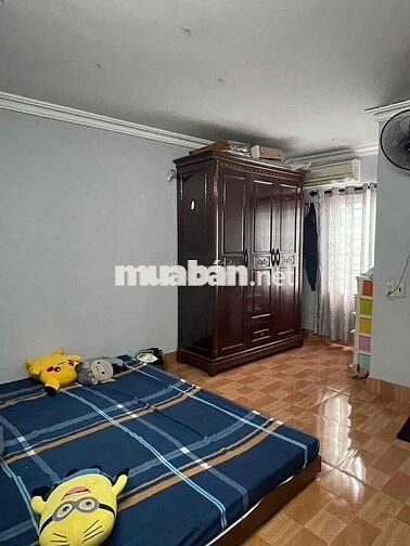 Bán nhà mặt đường 30m hai mặt ngõ ba tầng cực đẹp