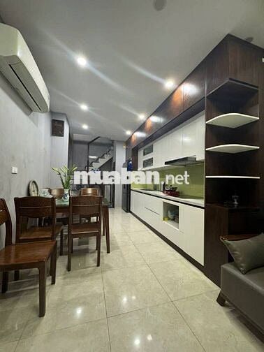 PHÙNG CHÍ KIÊN - NHÀ MỚI ĐẸP - FULL NỘI THẤT - GIÁ HỢP LÝ 8,4 tỷ