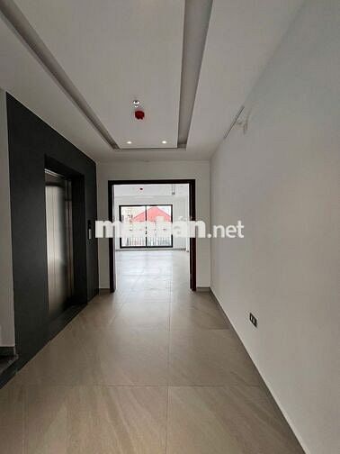 Bán nhà Mặt phố Dương Khuê 100m2 7 tầng Thang máy, 2 mặt đường, sầm uấ