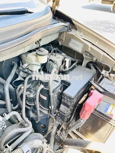 Toyota Innova 2014 2.0G - 149000 km