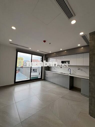 Bán nhà Mặt phố Dương Khuê 100m2 7 tầng Thang máy, 2 mặt đường, sầm uấ