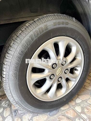 Toyota Innova 2014 2.0G - 149000 km