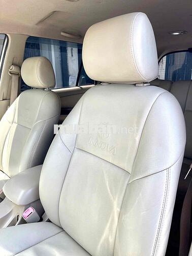 Toyota Innova 2014 2.0G - 149000 km