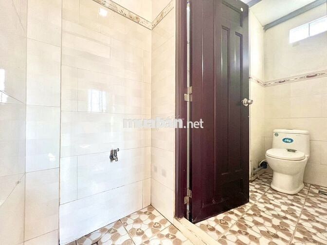 NGAY ĐH VĂN HIẾN, GÁC LỬNG 25M2 NGAY GẦN KHÚC GIAO ÂU CƠ LẠC LONG QUÂN