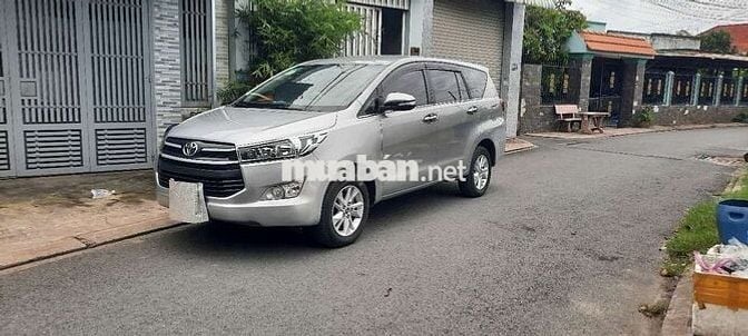 Gia đình mình muốn đổi xe nên cần bán lại