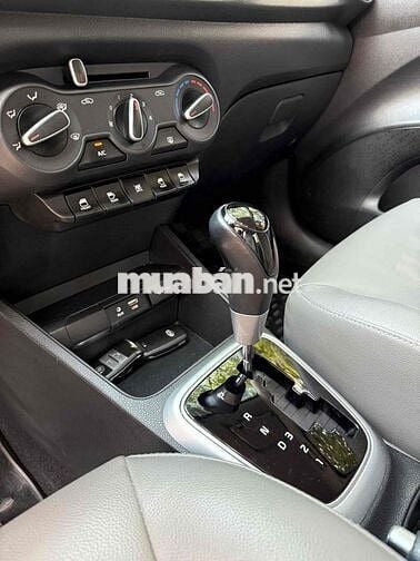 Kia Soluto 2020 1.4 AT Luxury - 27000 km Bản full