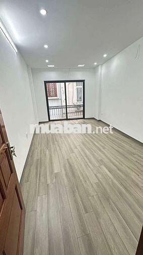Đê La Thành, bán nhà mặt ngõ thông kinh doanh, 46m * 5 tầng thang máy.