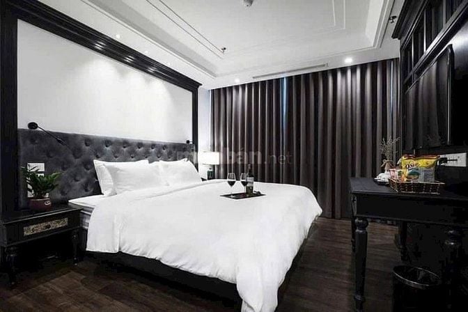 Tôi cần bán toà khách sạn phố Đào Duy Từ, Q Hoàn Kiếm, Dt 168 m, 9 T