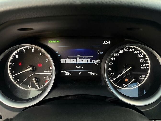 Toyota Camry 2019 2.5Q - 31000 km