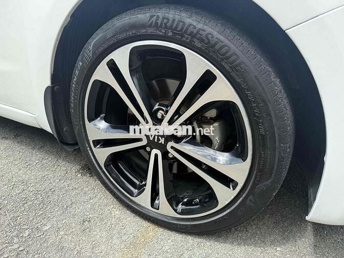 Kia Cerato 1.6AT Hatback  2013 đk 2014 Một Chủ