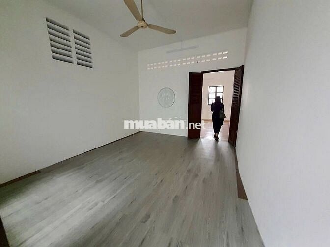 NHÀ ĐẸP, CÓ LỀ, KHU THỜI TRANG SỐ 82 LÊ VĂN SỸ QUẬN PHÚ NHUẬN