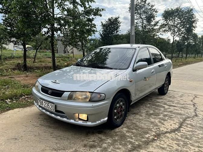 MAZDA 323 đời 2000.