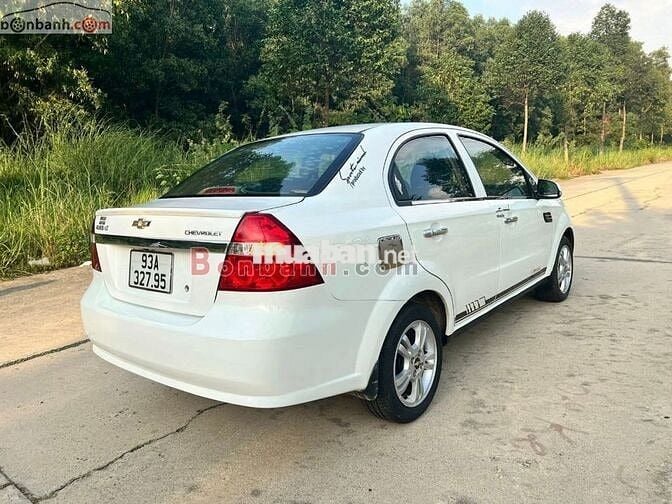 Chevrolet AVEO 2017 xe gia đình bao ký.