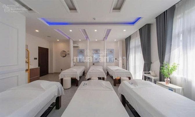 BÁN TÒA NHÀ 9 TẦNG PHỐ NGHĨA TÂN – THANG MÁY – HẦM Ô TÔ – KINH DOANH 