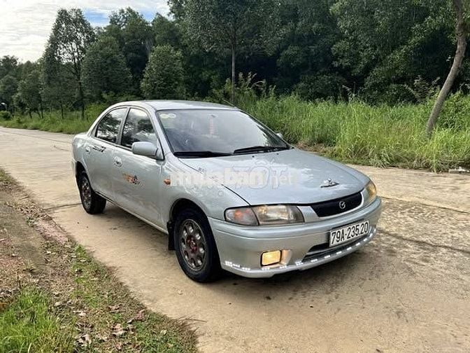 MAZDA 323 đời 2000.