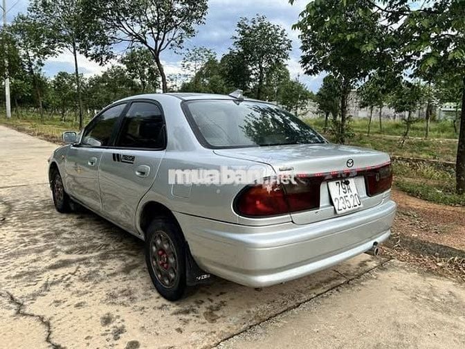 MAZDA 323 đời 2000.