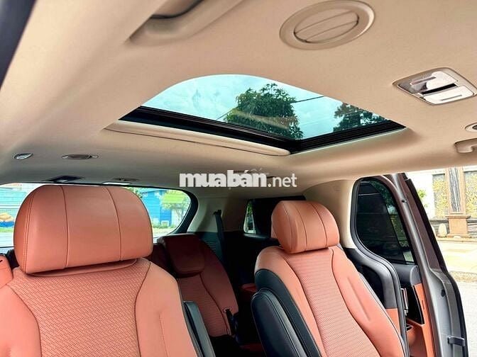 Kia Carnival 2023 Signature 2.2D - 36000 km