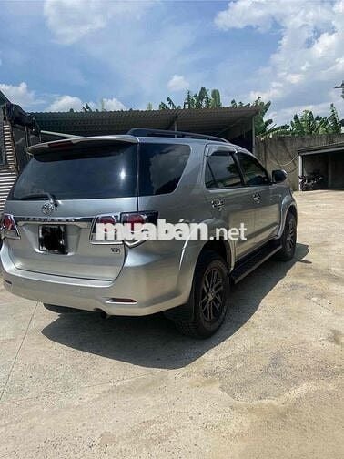 Toyota Fortuner 2015 2.5G 4x2 - 130000 km