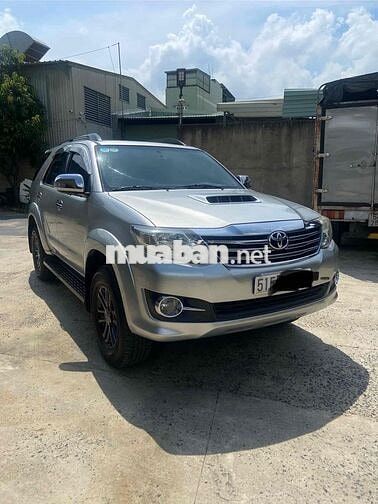 Toyota Fortuner 2015 2.5G 4x2 - 130000 km