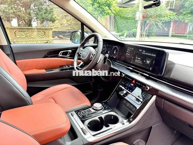 Kia Carnival 2023 Signature 2.2D - 36000 km