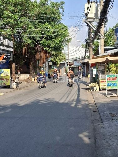 Bán tòa nhà mặt tiền đường 42 Bình Trưng Đông Quận 2 giá 36 tỷ
