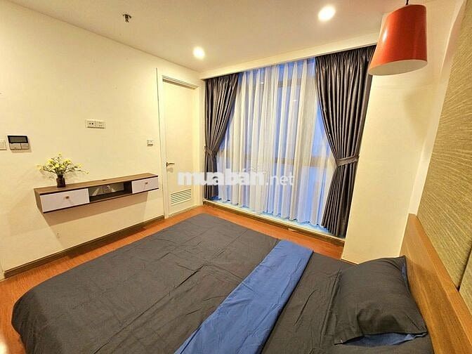 Bán  CC 2PN, 2WC, 70m2, 3,5 tỷ ở Nguyễn Hữu Thọ, view đẹp
