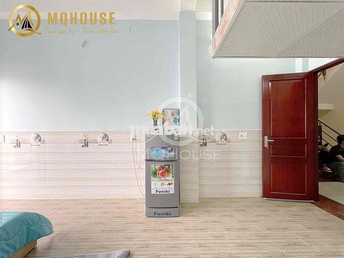 Duplex + giường, ban công, máy giặt riêng, full NT, bảo vệ, gần ĐầmSen
