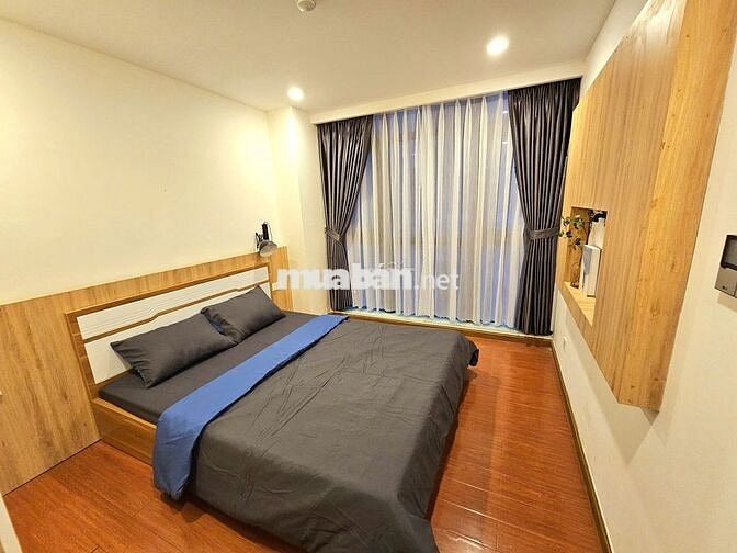Bán  CC 2PN, 2WC, 70m2, 3,5 tỷ ở Nguyễn Hữu Thọ, view đẹp