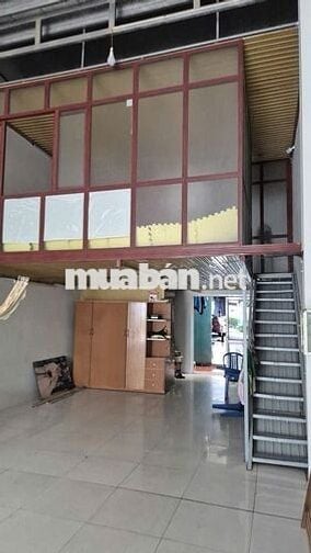 nhà ở, kho, tiện kinh doanh. diện tích 100m2 1 tầng, lửng, 2 PN, 1 VS.
